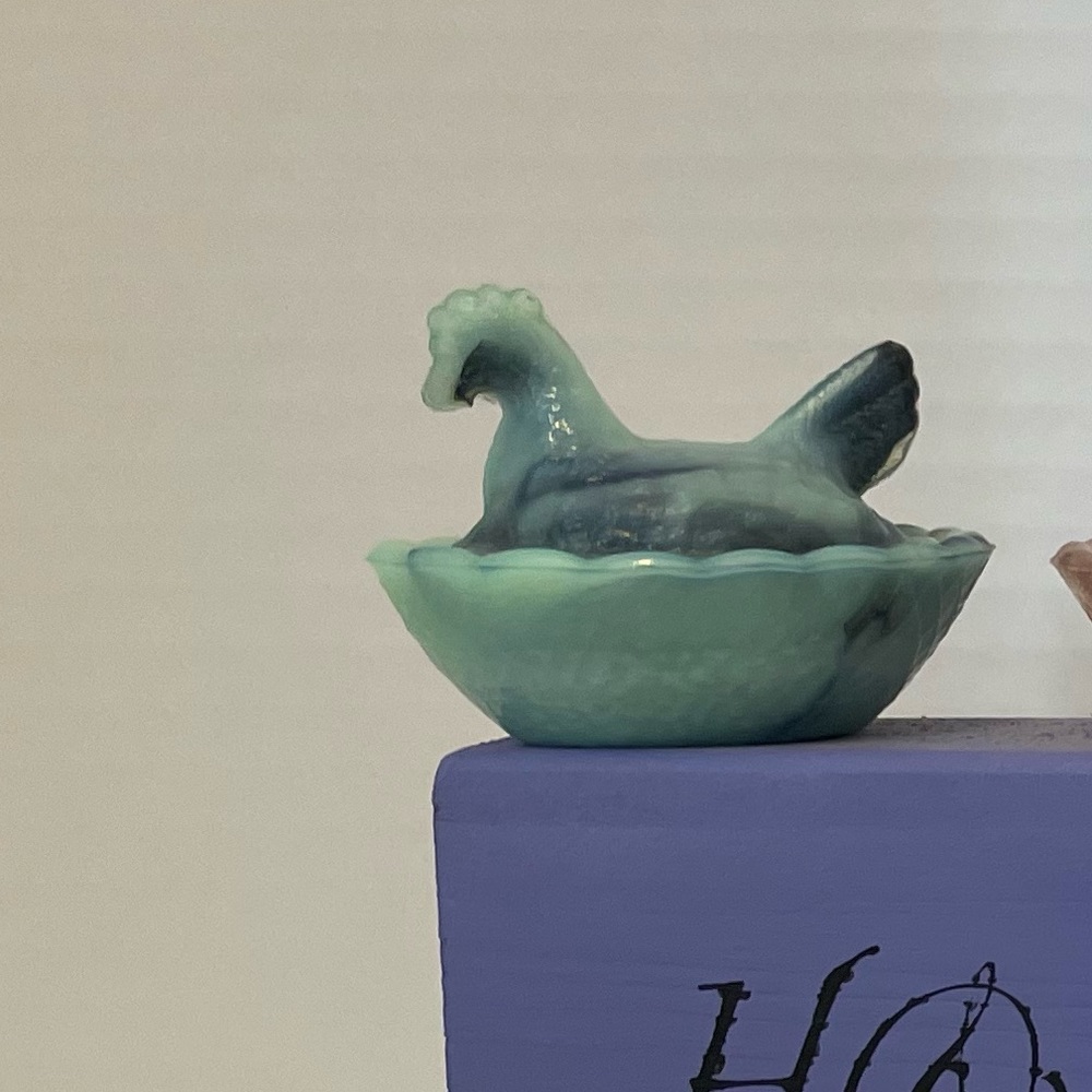 Set of 3 resting hen on nest one slag one light blue and one dark blue